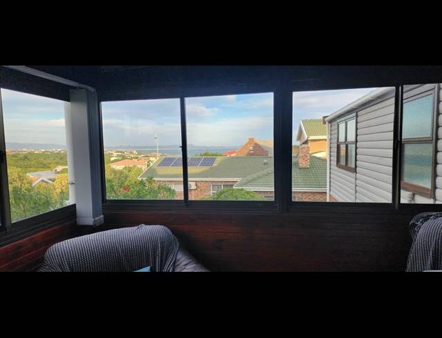 3 BEDROOM HOUSE FOR SALE IN KLEINBAAI